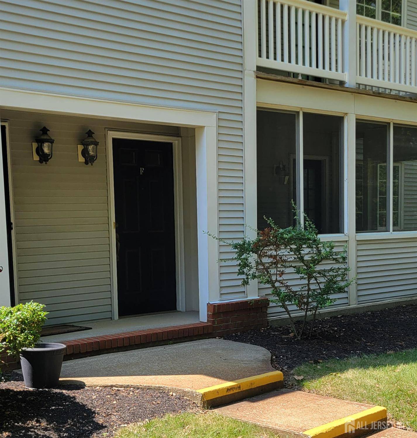 Monroe, NJ 08831,85-F Winthrop RD #85-F