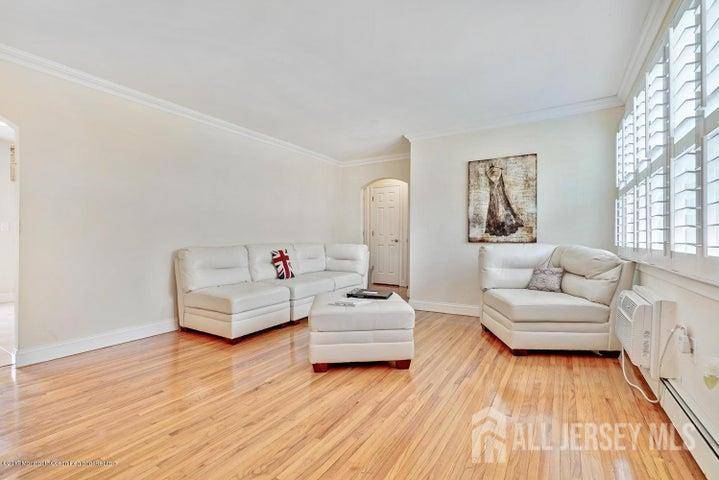 Atlantic Highlands, NJ 07716,96 East AVE #104