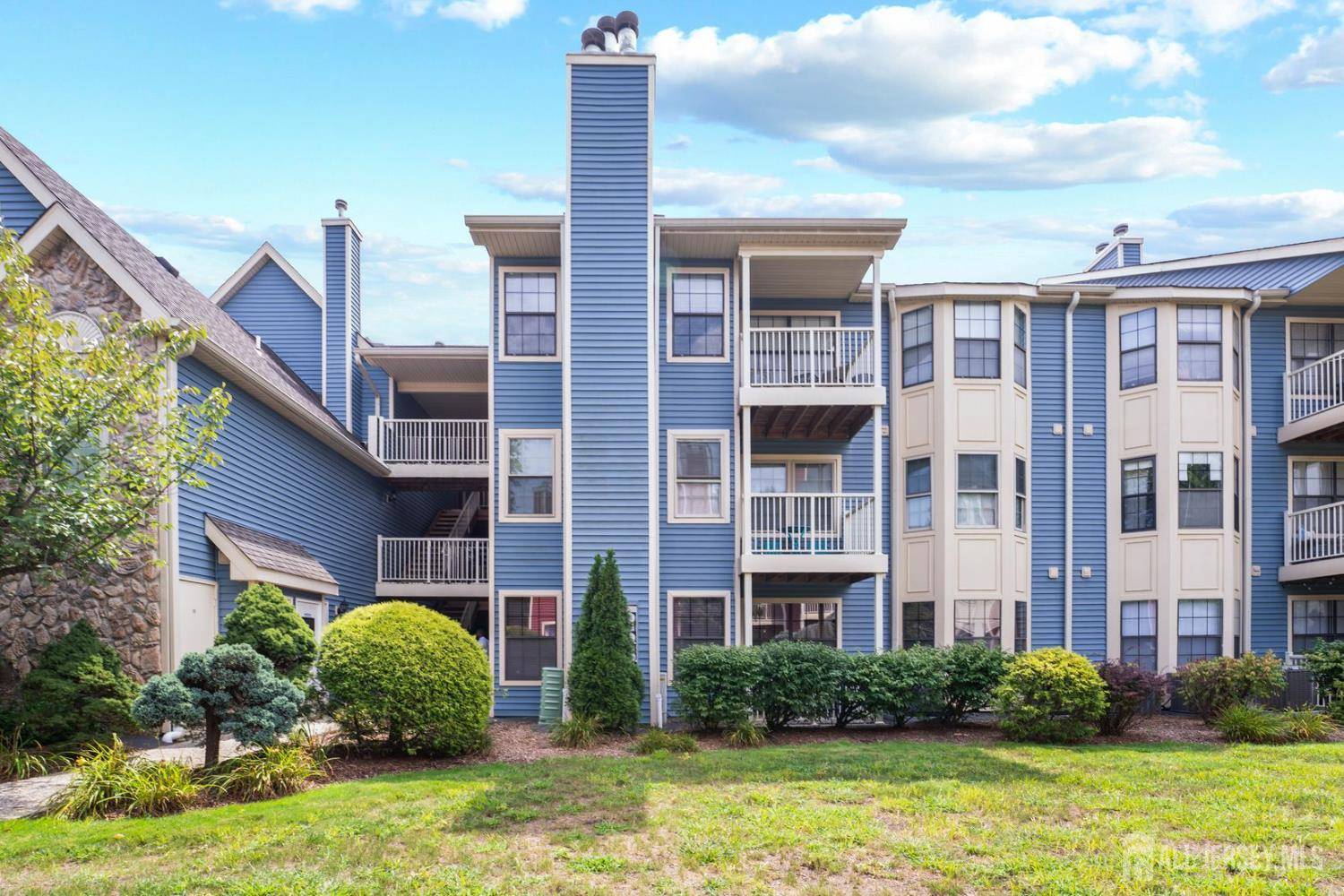 East Brunswick, NJ 08816,294 cozzens CT