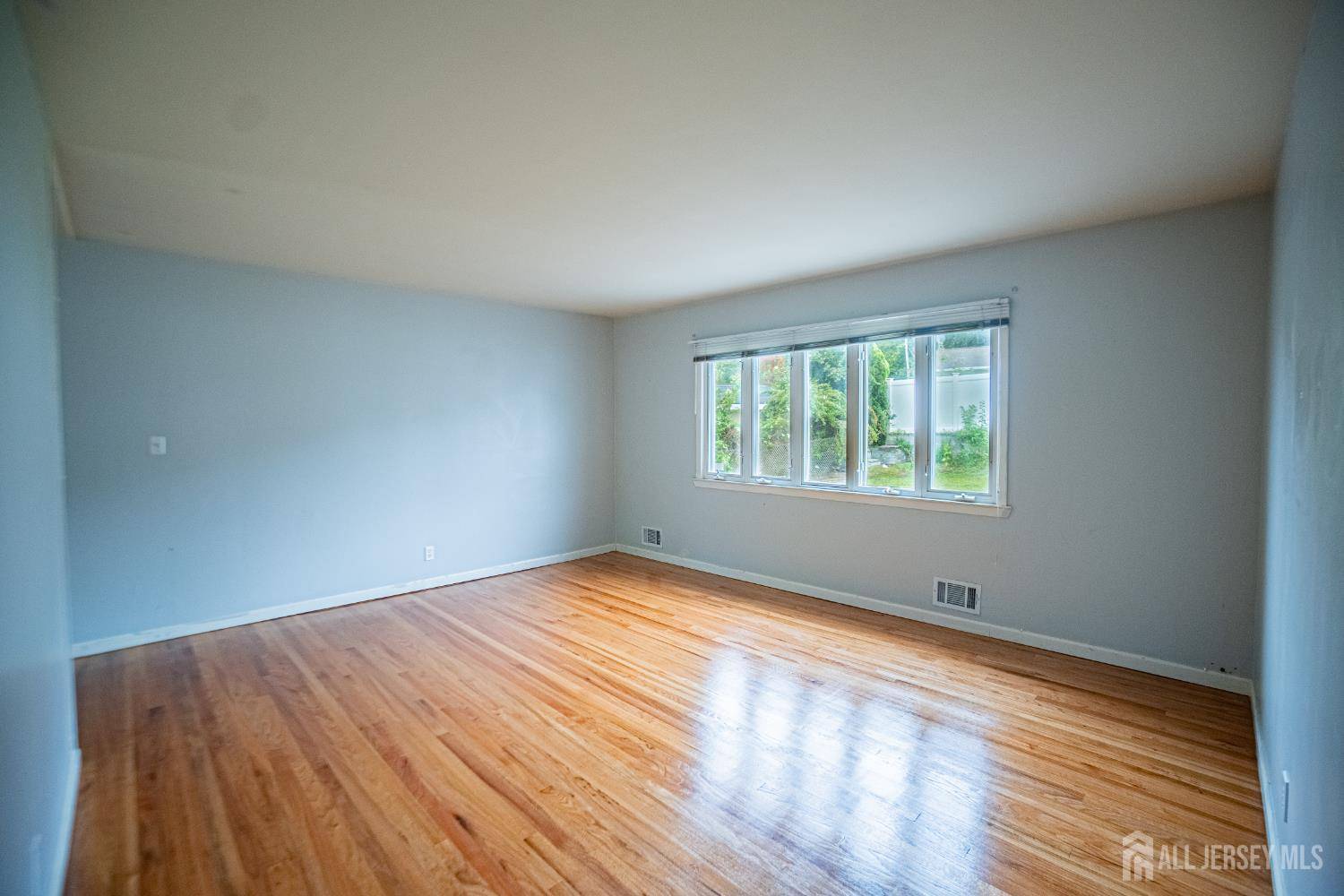 Old Bridge, NJ 08859,37 Clemson RD