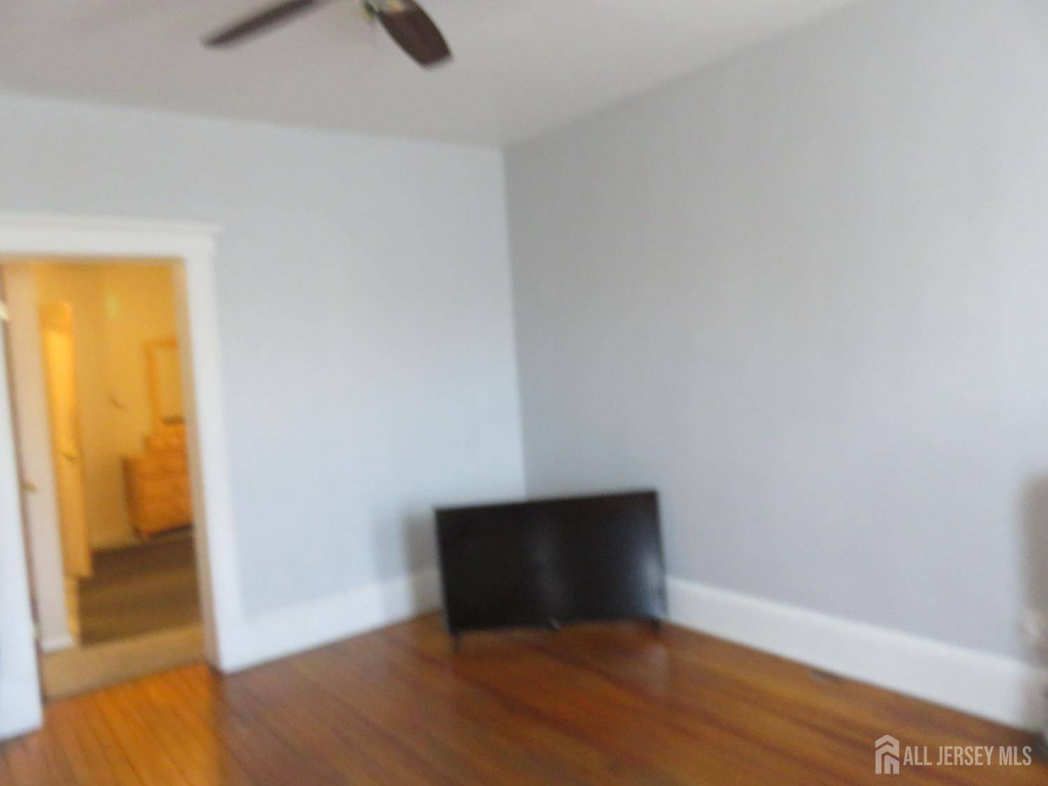 Perth Amboy, NJ 08861,267 Elm ST