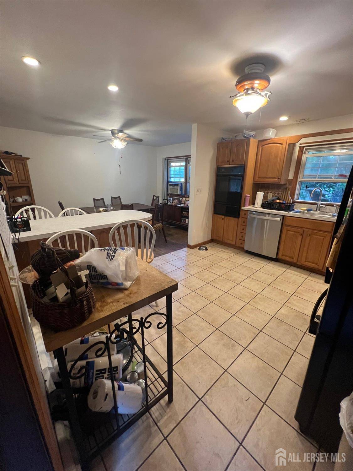 Edison, NJ 08817,63 Plainfield AVE