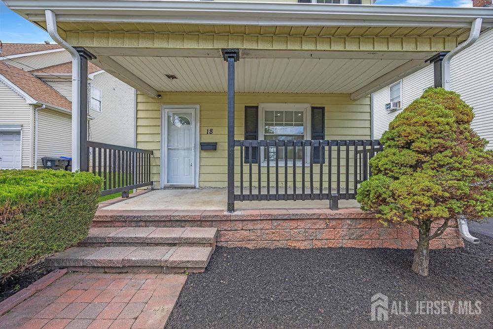 East Brunswick, NJ 08816,18 Milltown RD