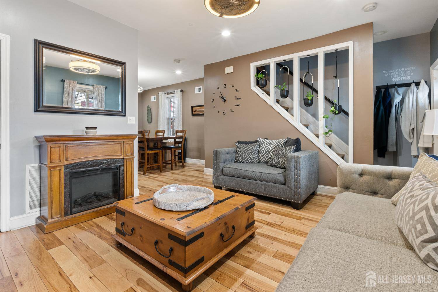 Perth Amboy, NJ 08861,270 Hall AVE