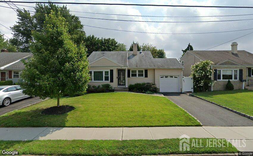 Colonia, NJ 07067,92 McKinley AVE