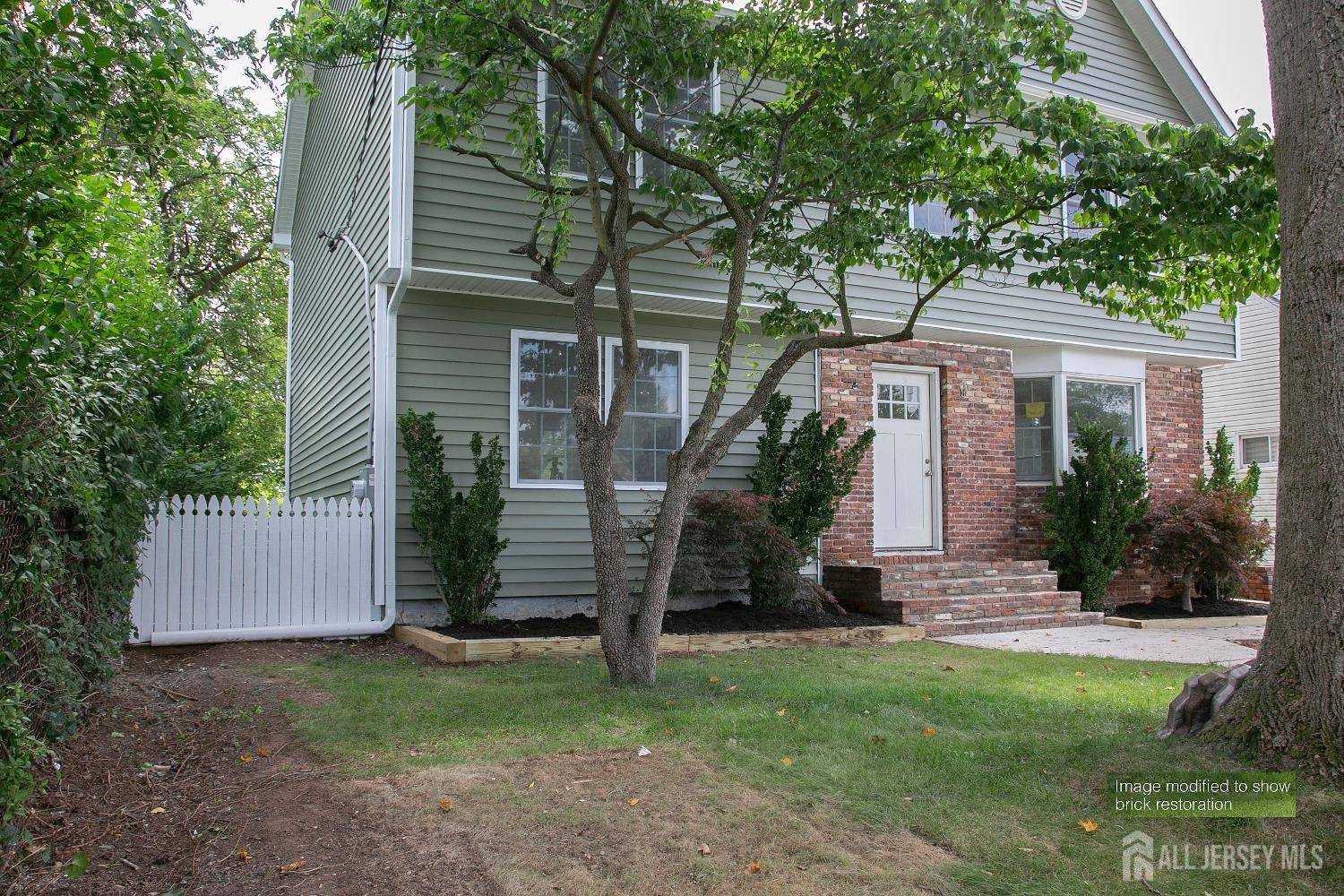 Edison, NJ 08817,15 Bradley DR