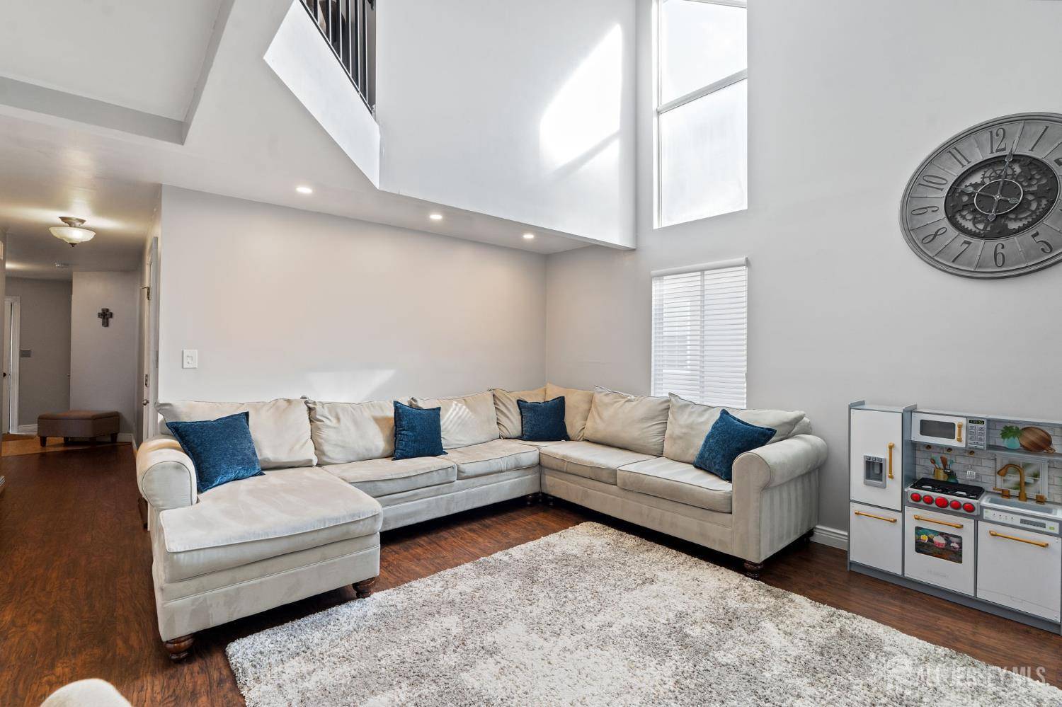 Old Bridge, NJ 08857,33 Shelly RD