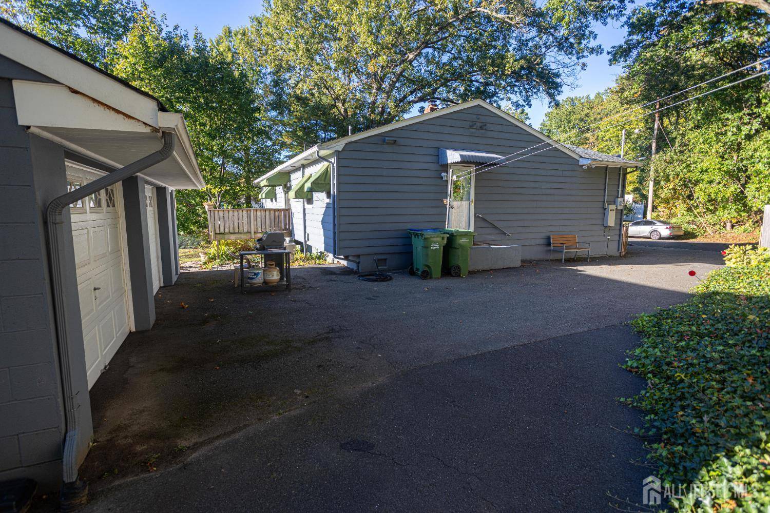 Sayreville, NJ 08859,20 Camden ST