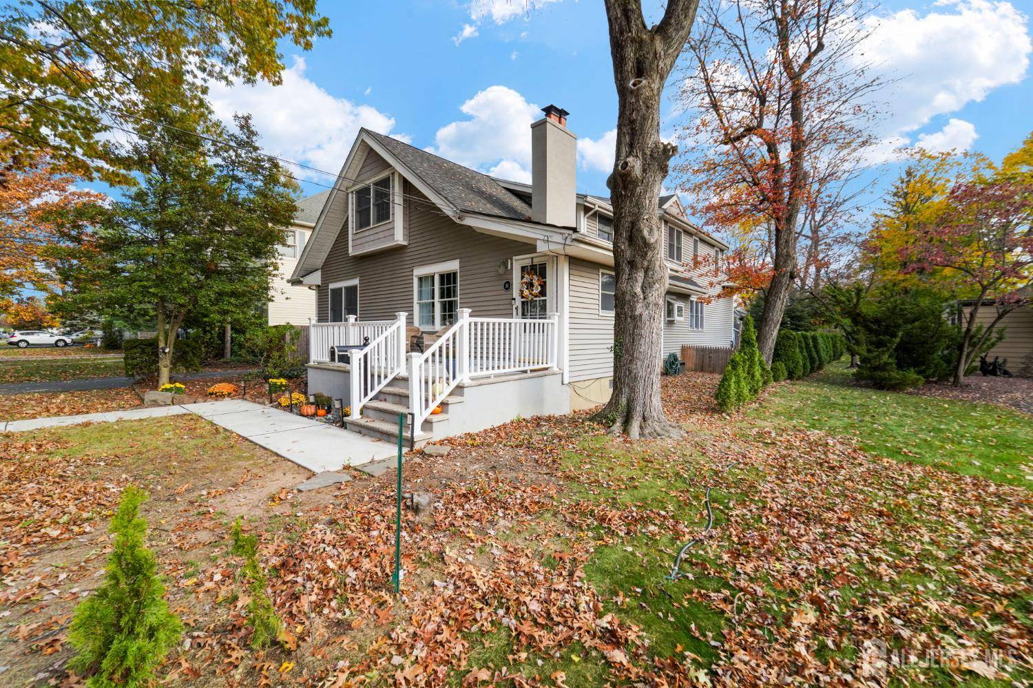 Metuchen, NJ 08840,51 Thomas ST