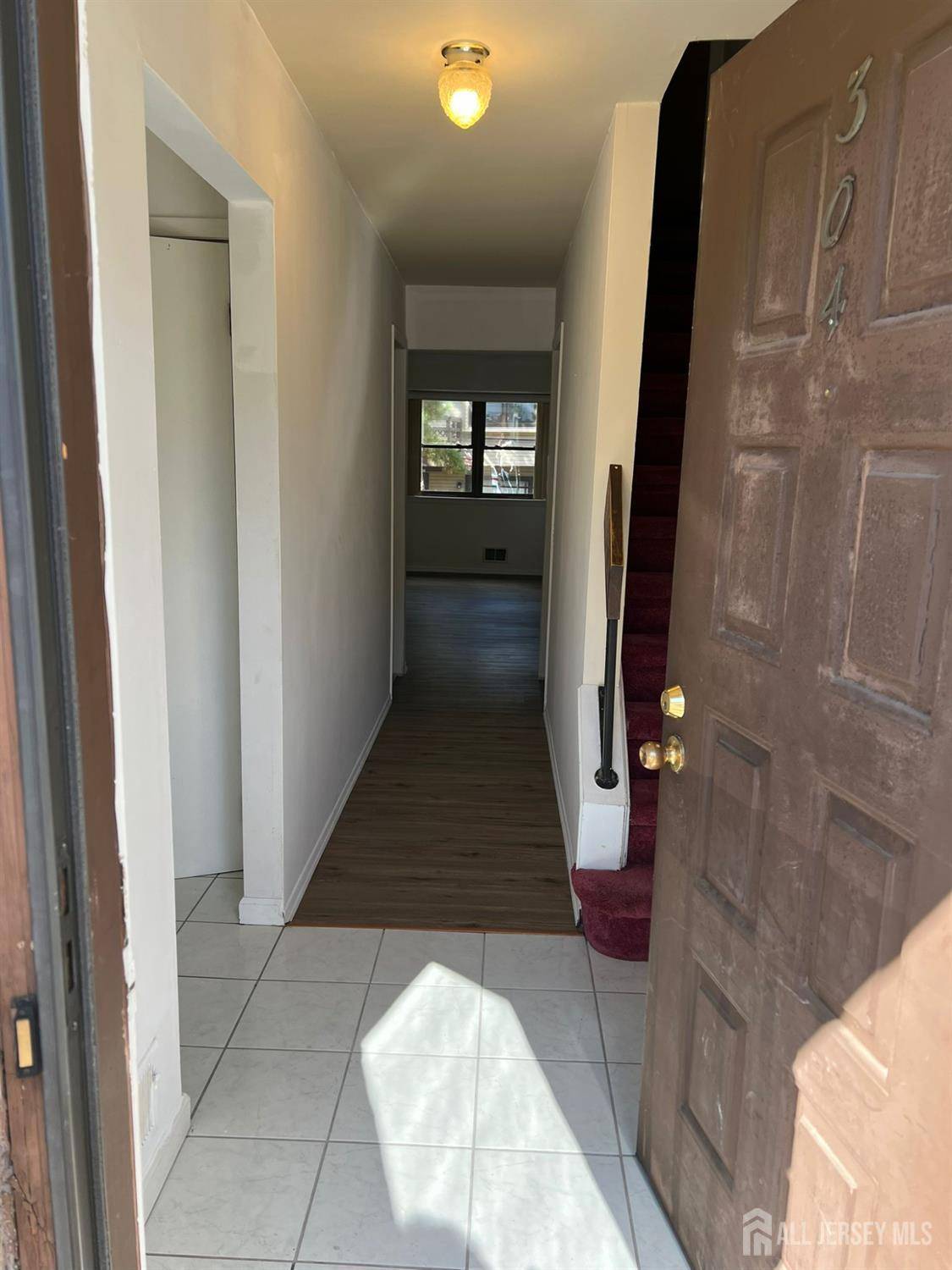 Edison, NJ 08817,304 merrywood DR