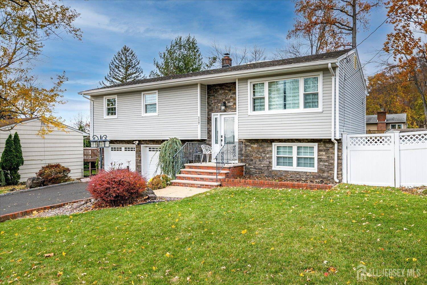 South Plainfield, NJ 07080,117 E Elmwood DR E