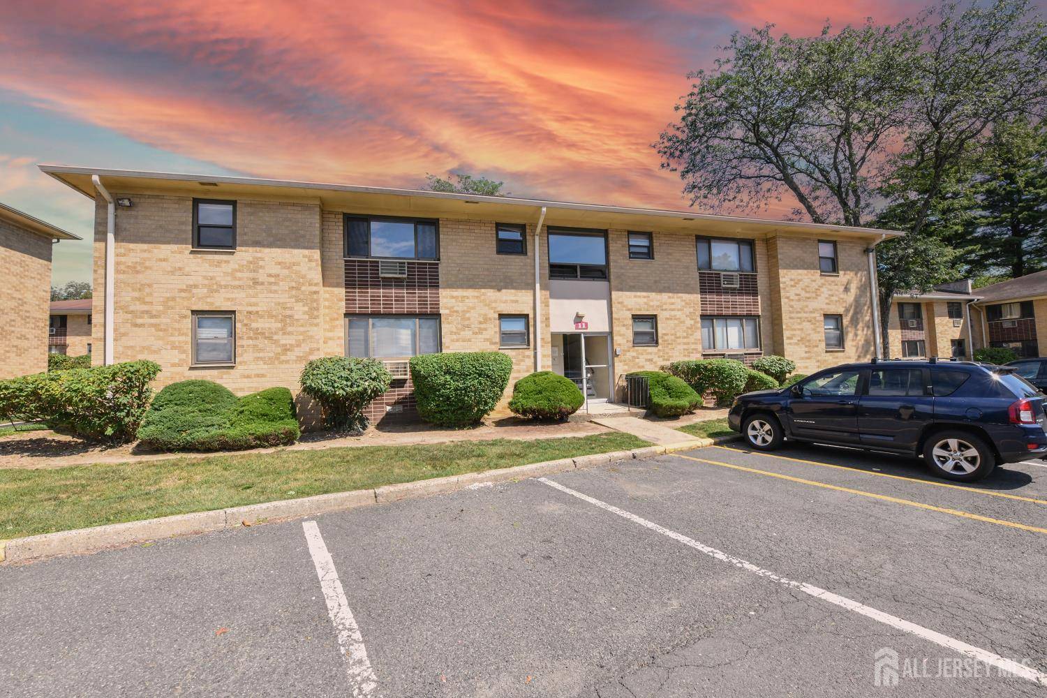 North Plainfield, NJ 07060,401 Us Highway 22 HWY #11G