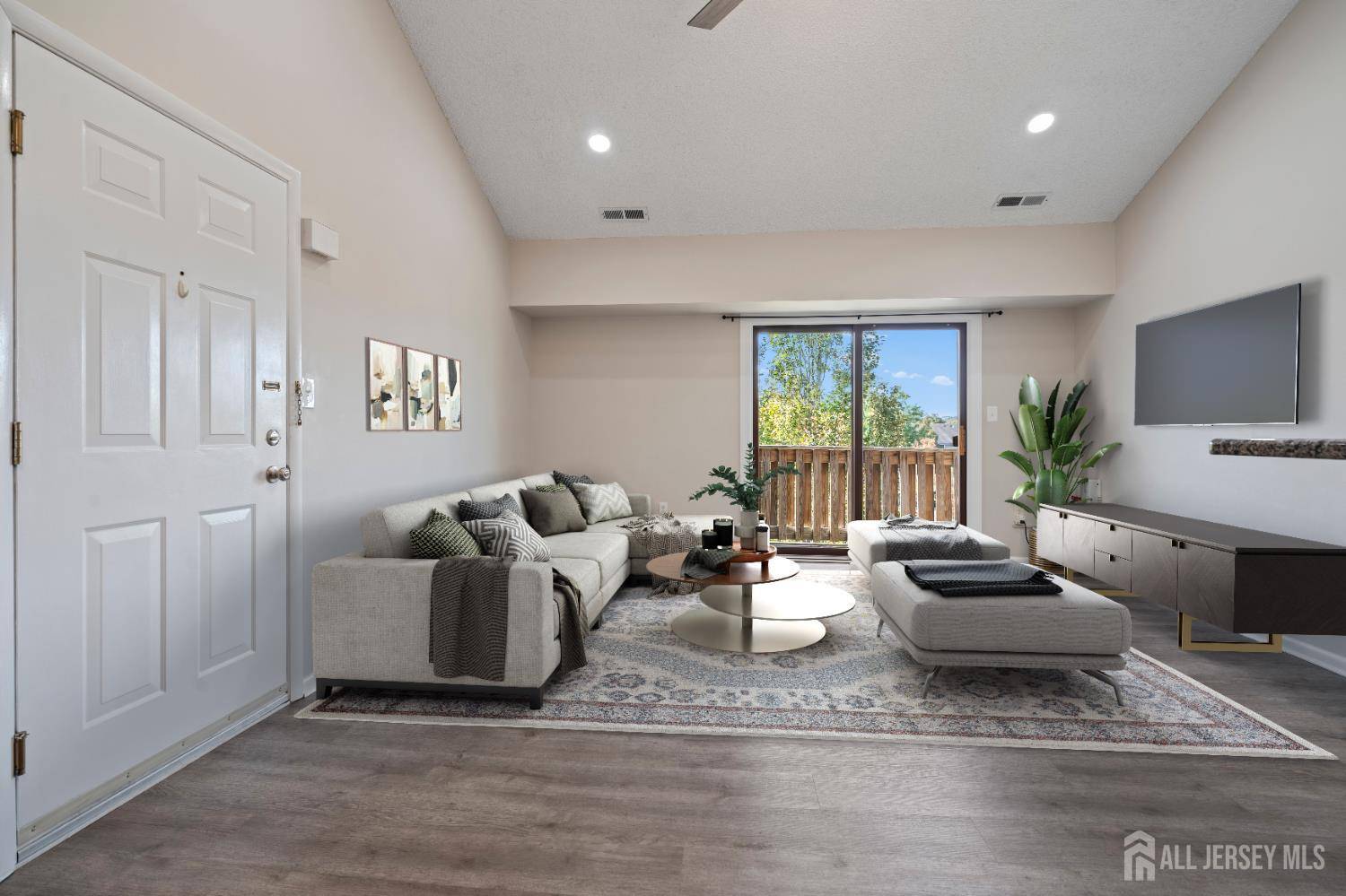 Plainsboro, NJ 08536,607 Ravens Crest DR E