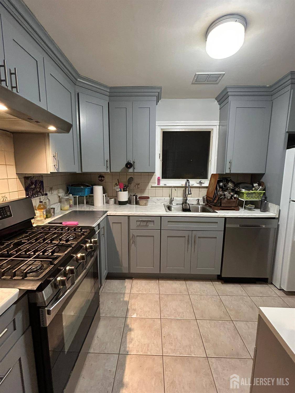 Edison, NJ 08820,36 Rainford RD