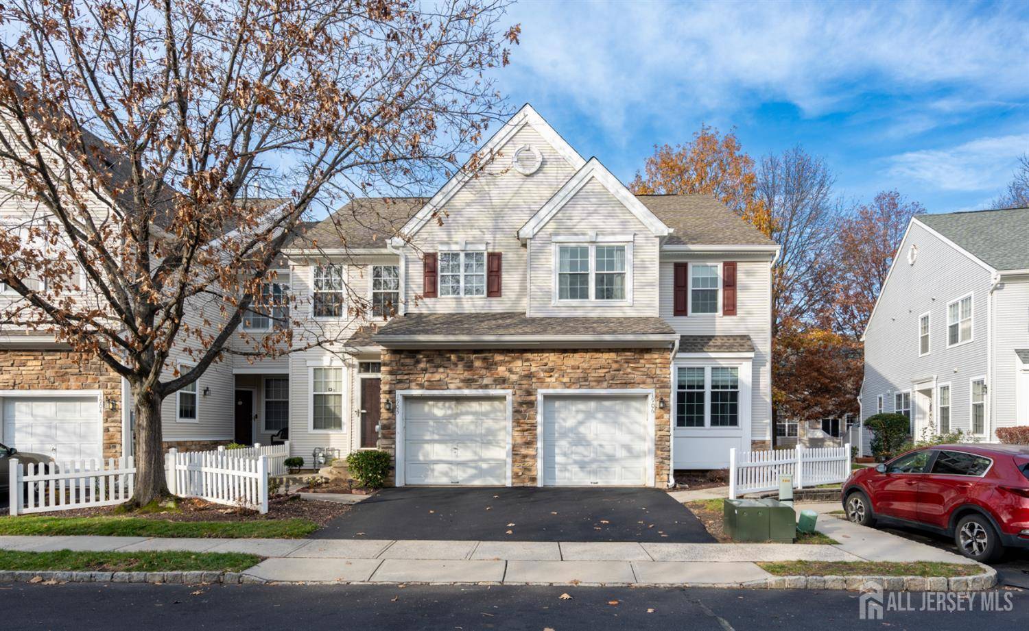 South Brunswick, NJ 08810,1906 Dahlia CIR