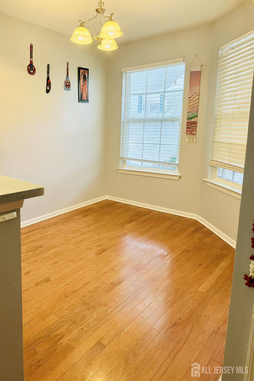 South Brunswick, NJ 08852,44 Heather CT