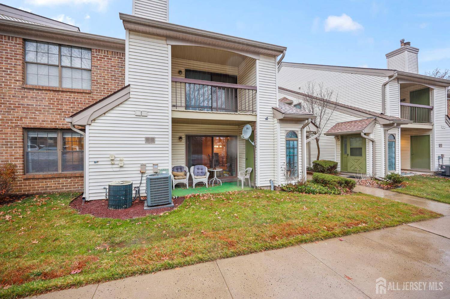 Parlin, NJ 08859,305 sunshine CT