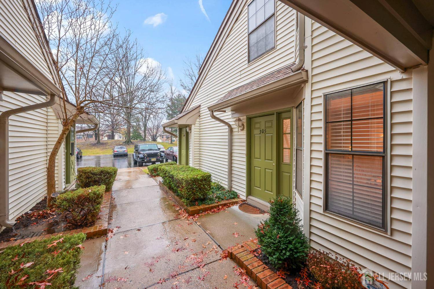 Parlin, NJ 08859,305 sunshine CT