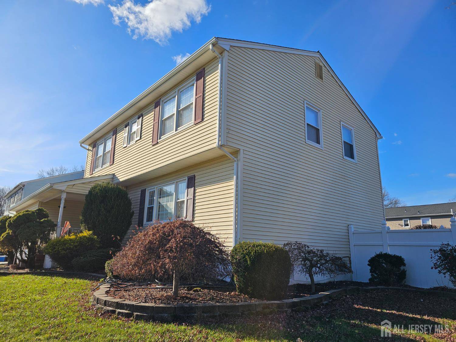 South Brunswick, NJ 08852,2 Tiby PL