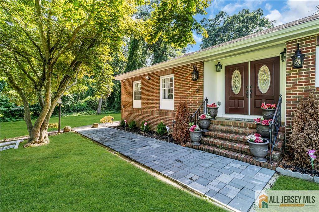 East Brunswick, NJ 08816,349 Summerhill RD