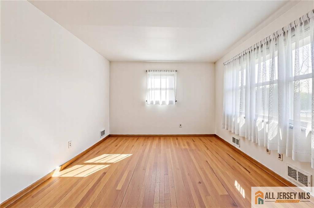 Piscataway, NJ 08854,114 Hamilton BLVD