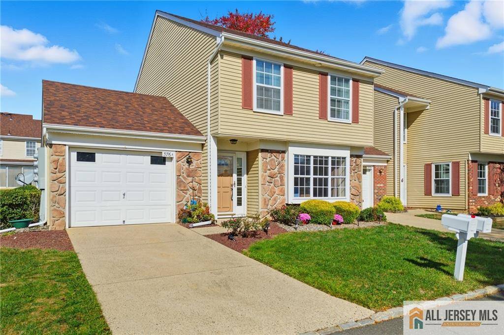 Monroe, NJ 08831,376 Stirling DR #376A