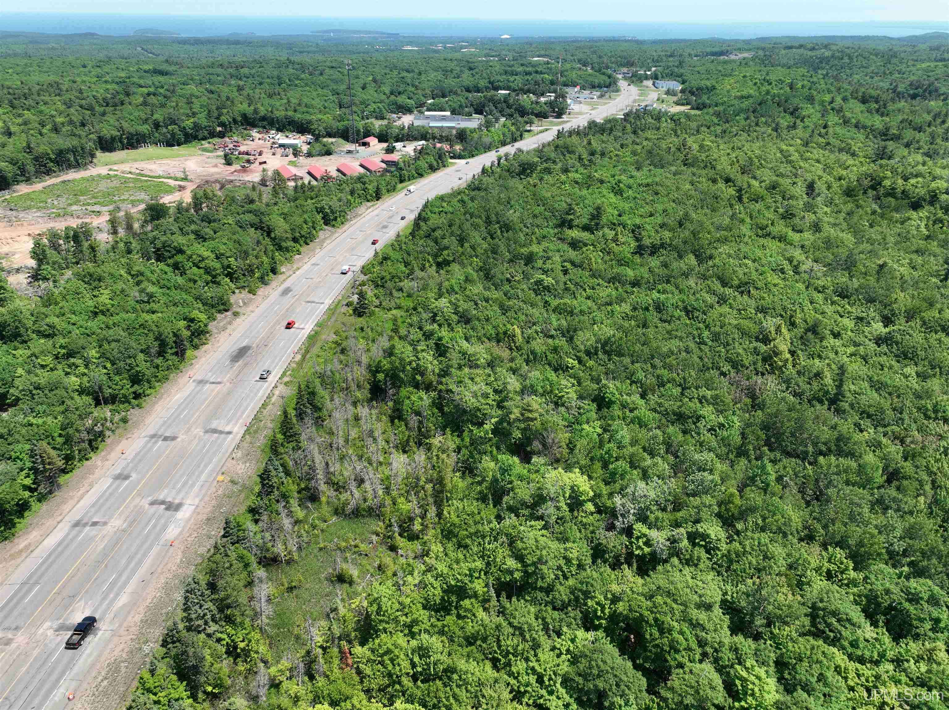 Negaunee, MI 49866,000000 U.S. Highway 41 Highway