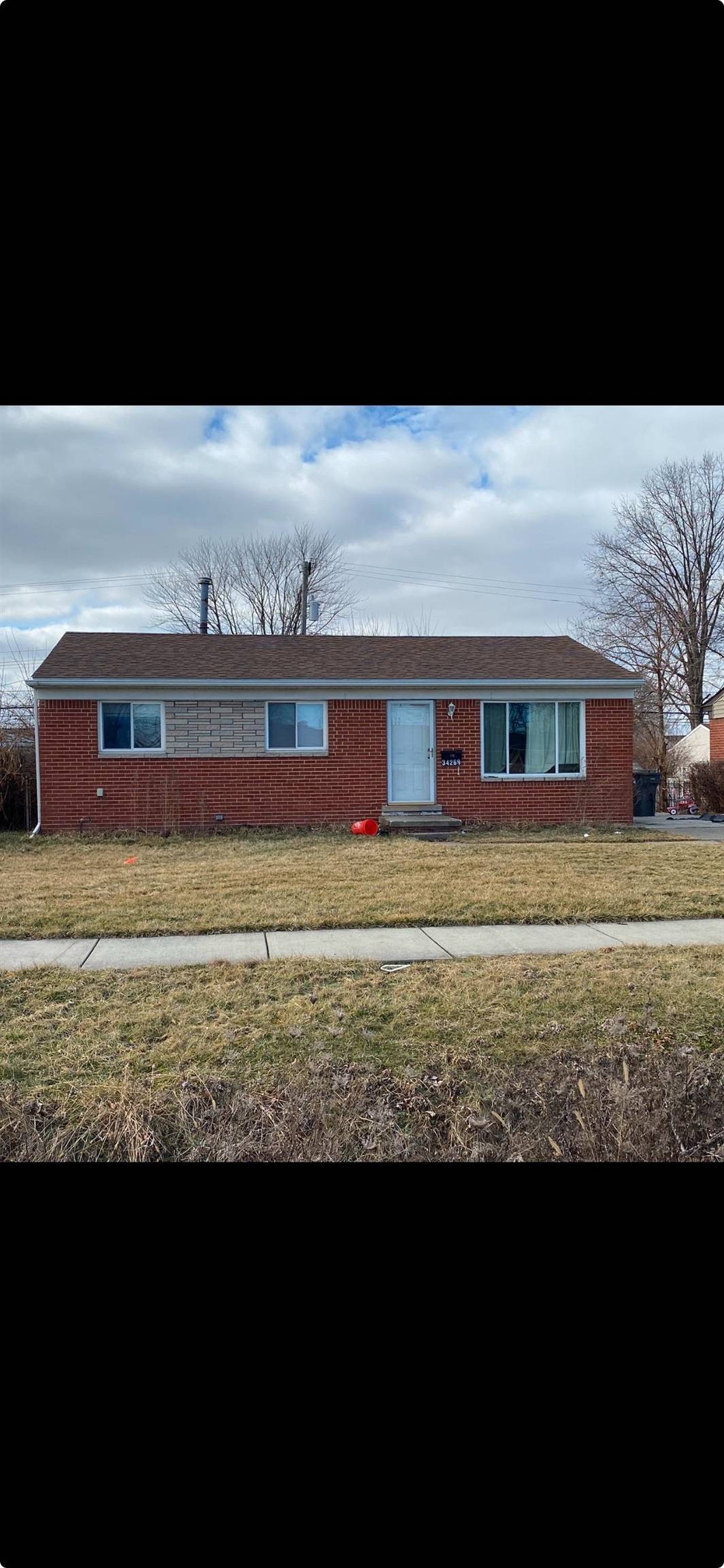 Clinton Township, MI 48035,34269 Beaconsfield Street