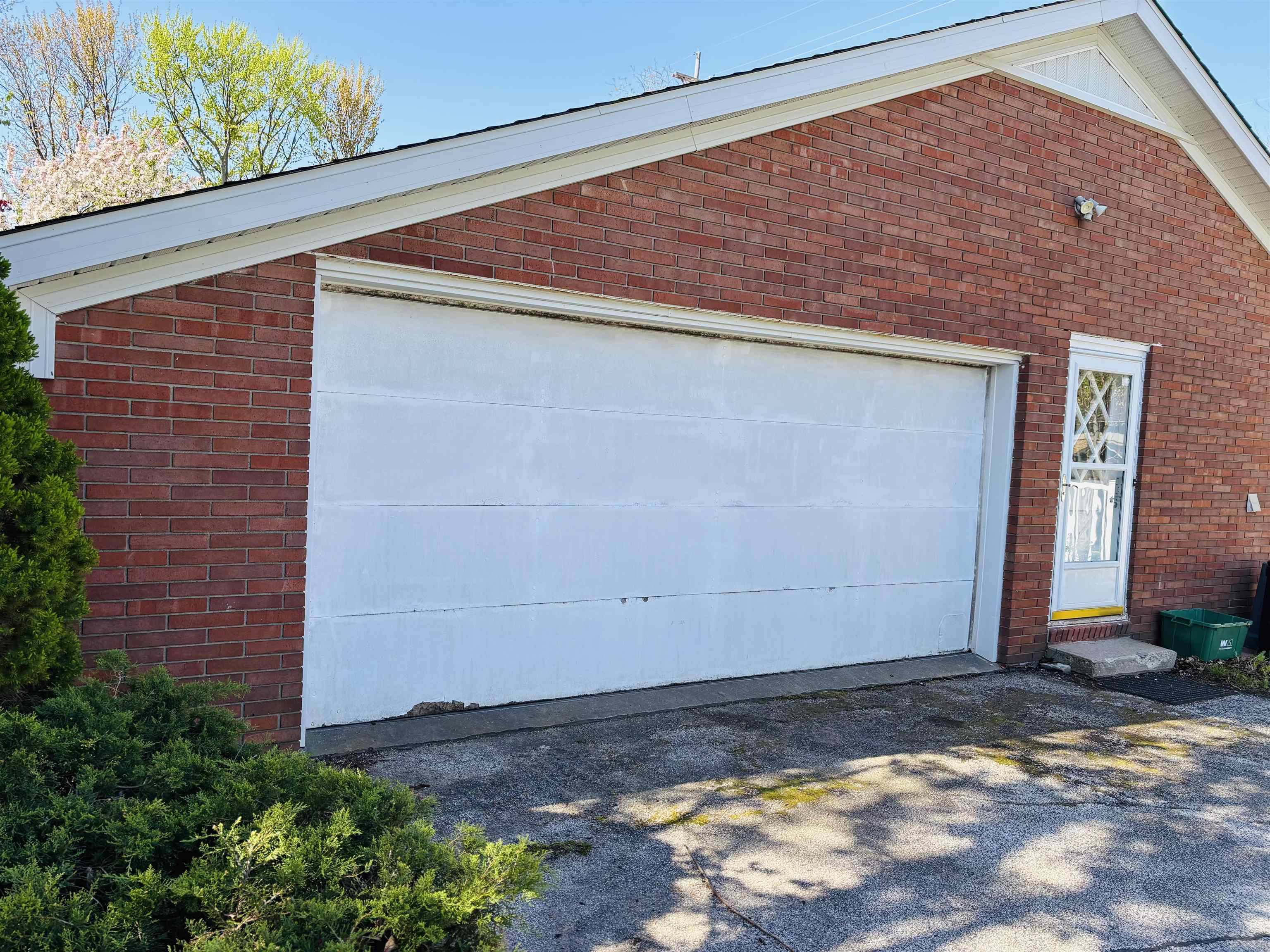 Bay City, MI 48706,4738 Maplewood Drive