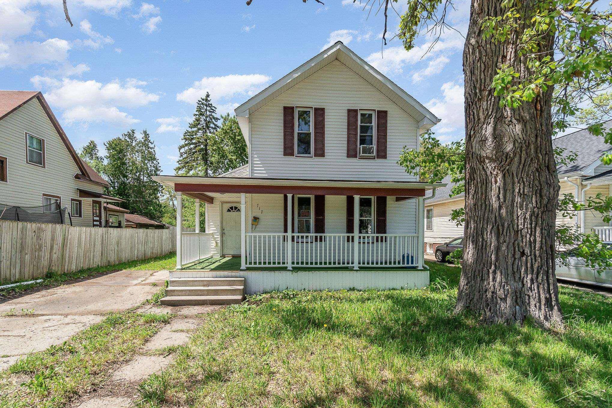 Saginaw, MI 48602,717 N Porter Street