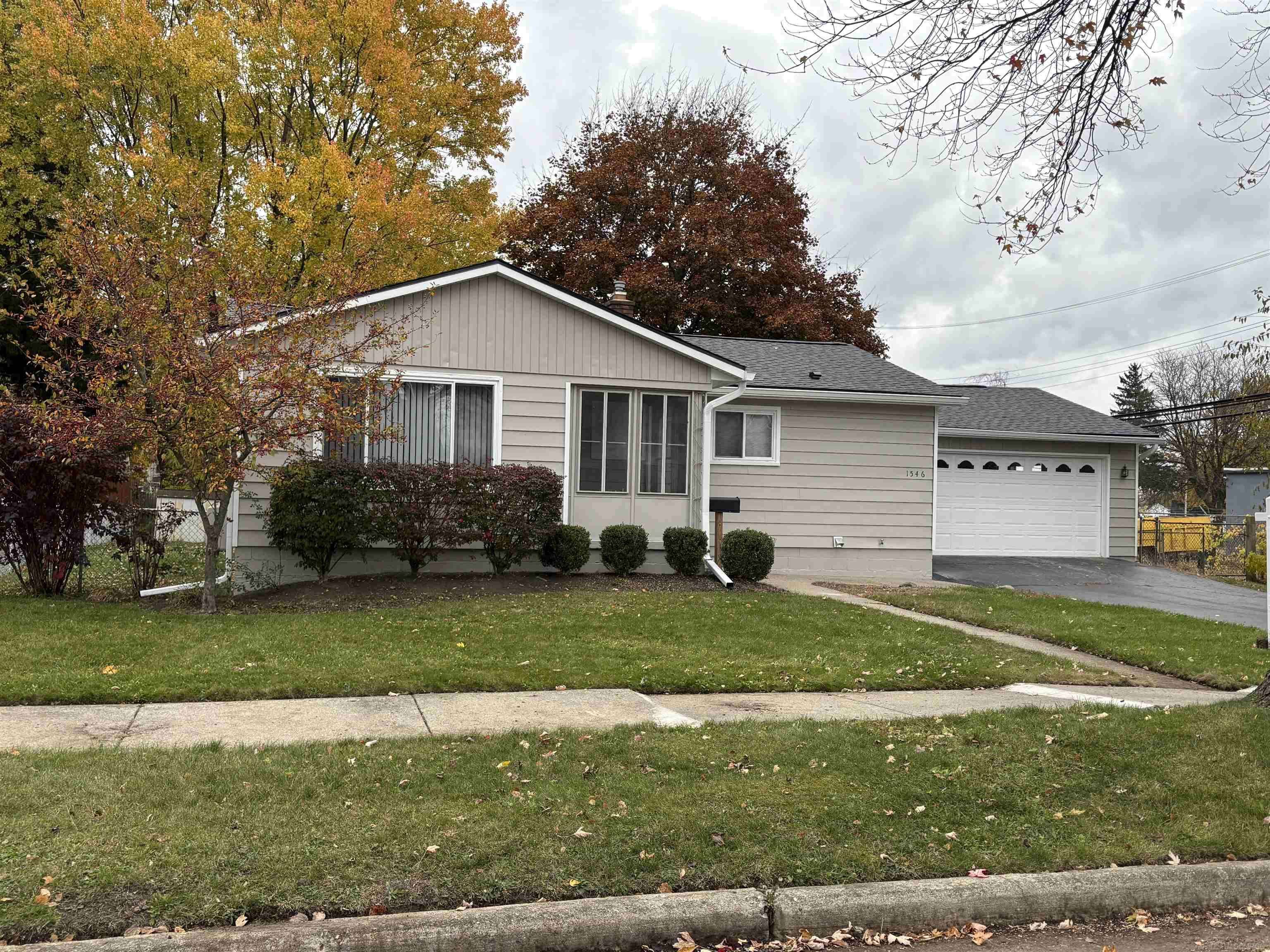 Pontiac, MI 48340,1546 Richmond Avenue