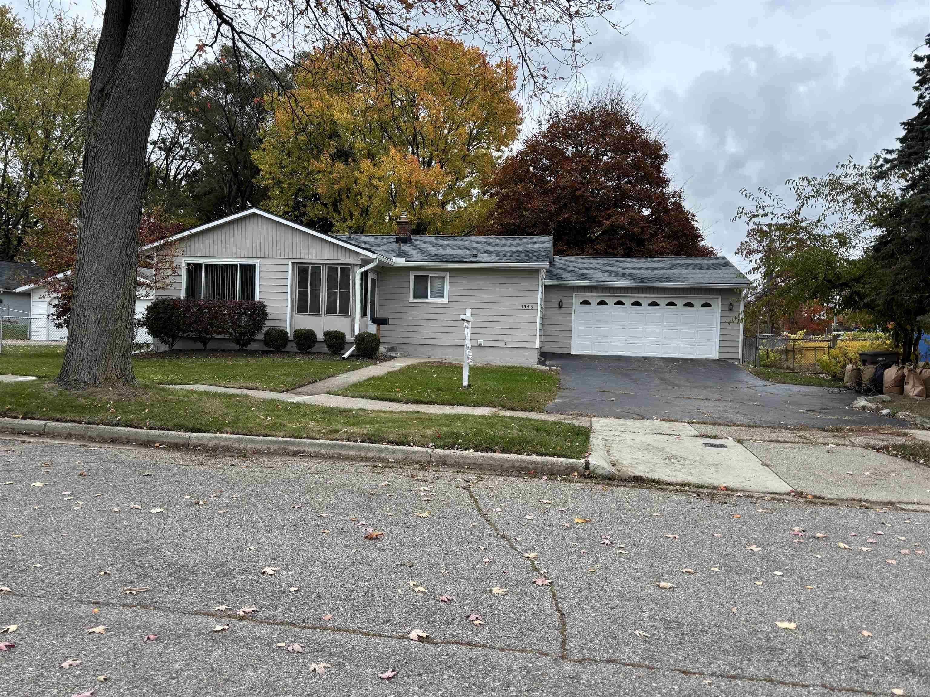 Pontiac, MI 48340,1546 Richmond Avenue