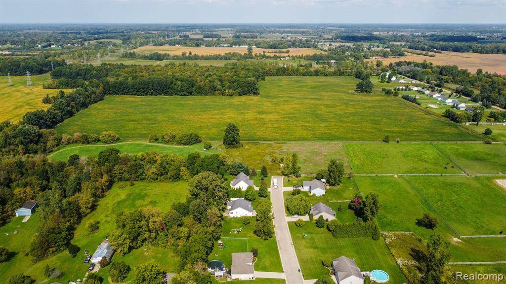 Mount Morris, MI 48458 8968,00 N Center Road