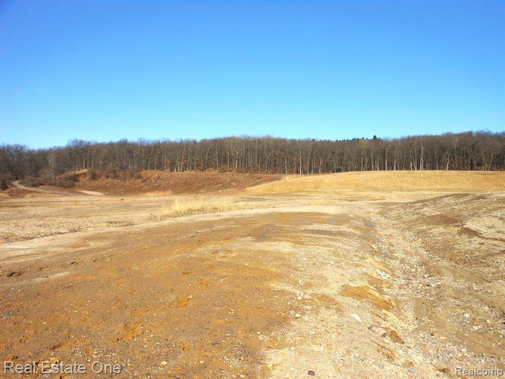 White Lake, MI 48386 1418,2 Park Ridge Road