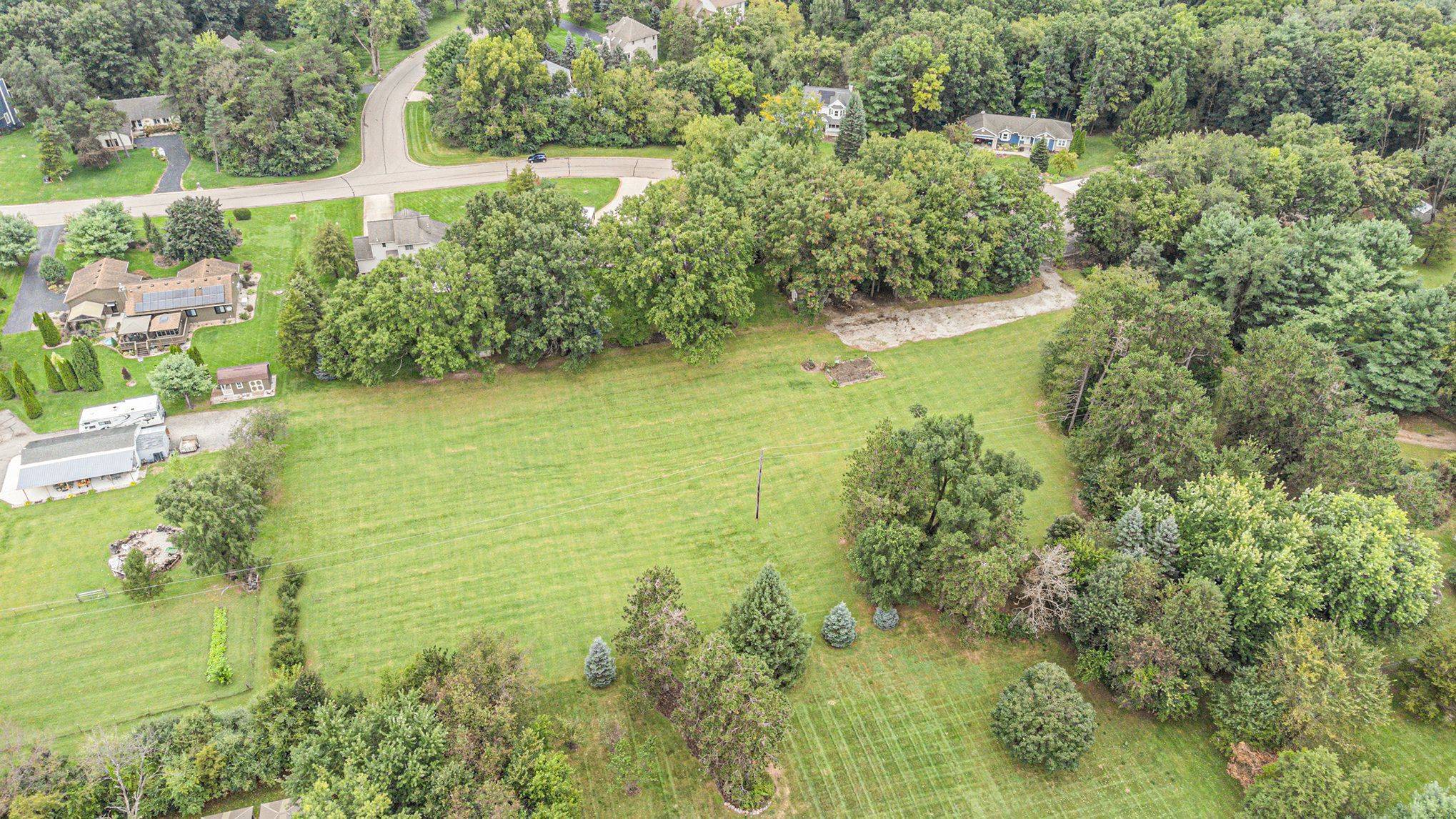 Brighton, MI 48116 8584,0 Fieldcrest Drive