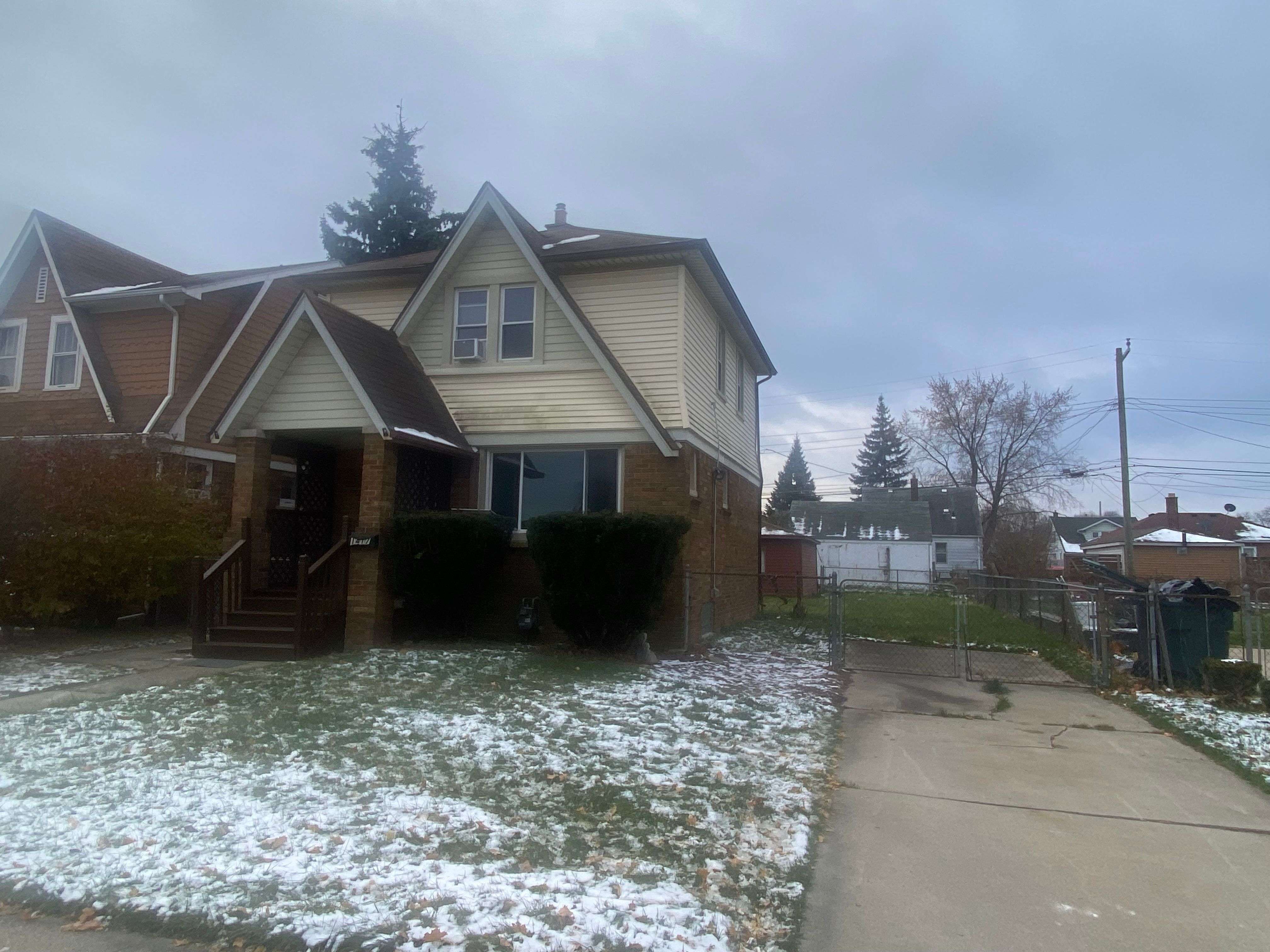 Lincoln Park, MI 48146 1722,1417 WARWICK Avenue