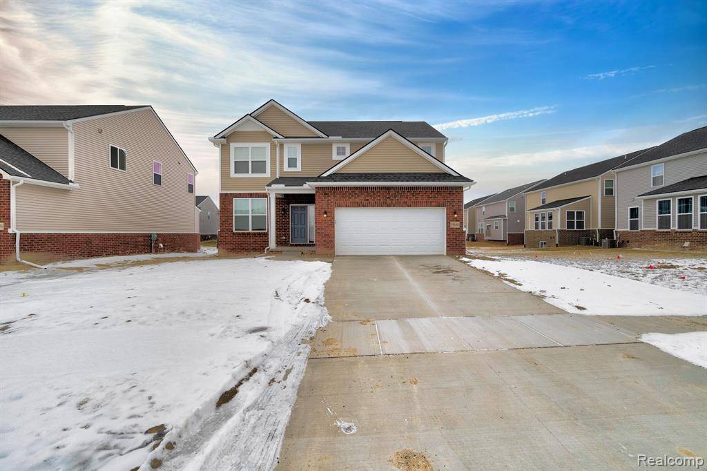 South Lyon, MI 48178 2709,58648 LOSINO Drive
