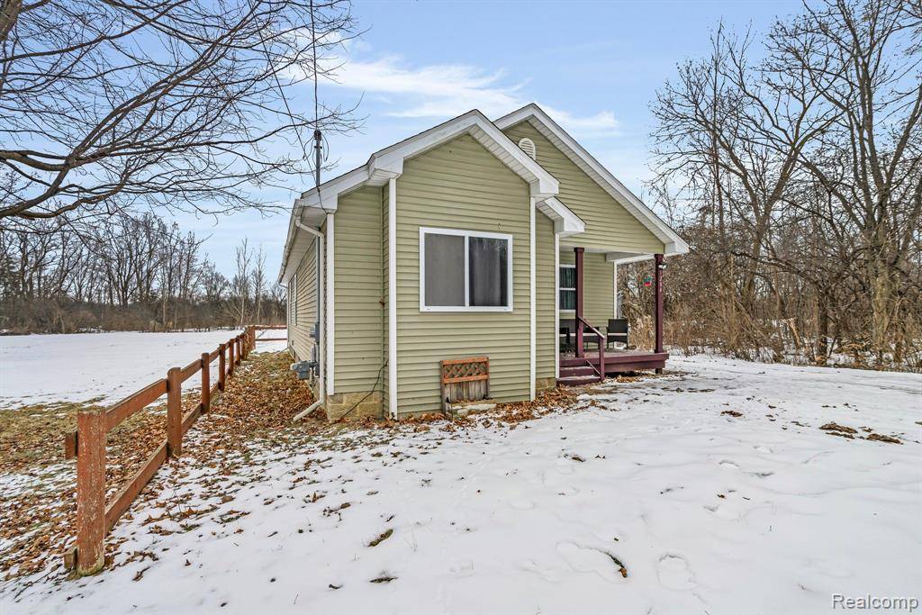 Burton, MI 48529 2064,1284 PROPER Avenue