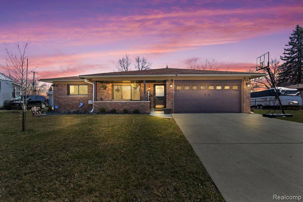 Romulus, MI 48174 1539,9439 BIDDLE Street