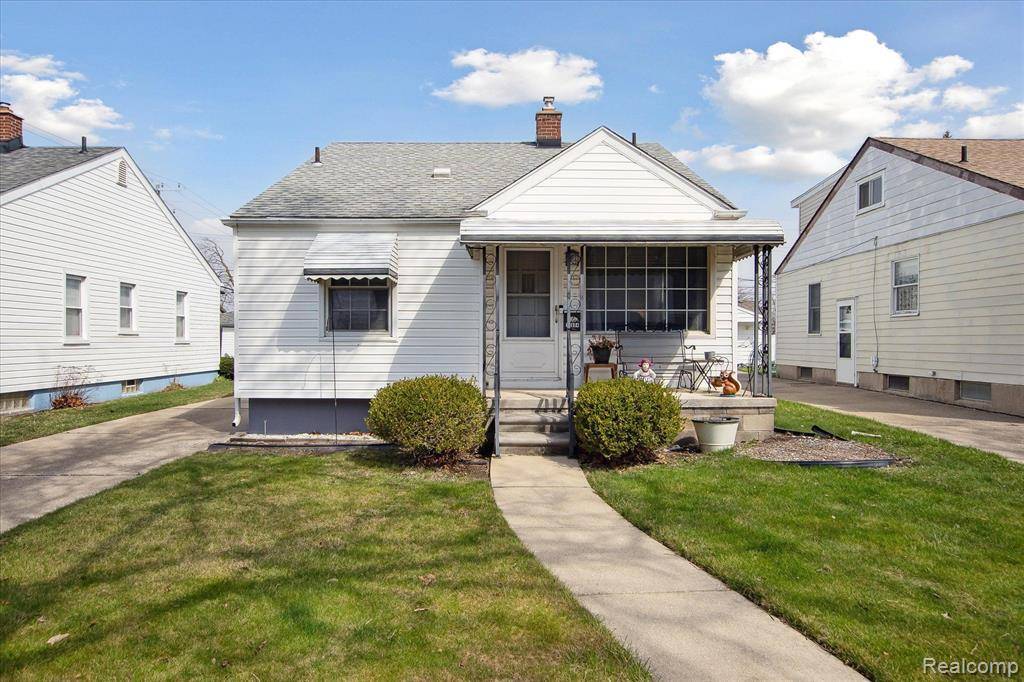 Southgate, MI 48195 1611,12884 LEROY Street