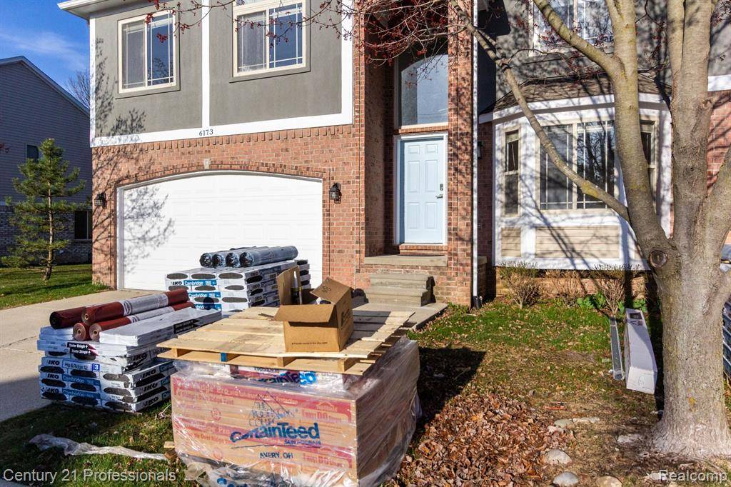 Troy, MI 48085 1372,6173 ELARZ Drive