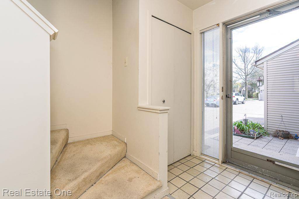 Rochester Hills, MI 48307 4544,505 PLYMOUTH