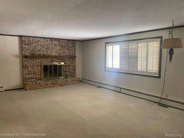 Troy, MI 48085 3126,560 SYLVANWOOD Drive