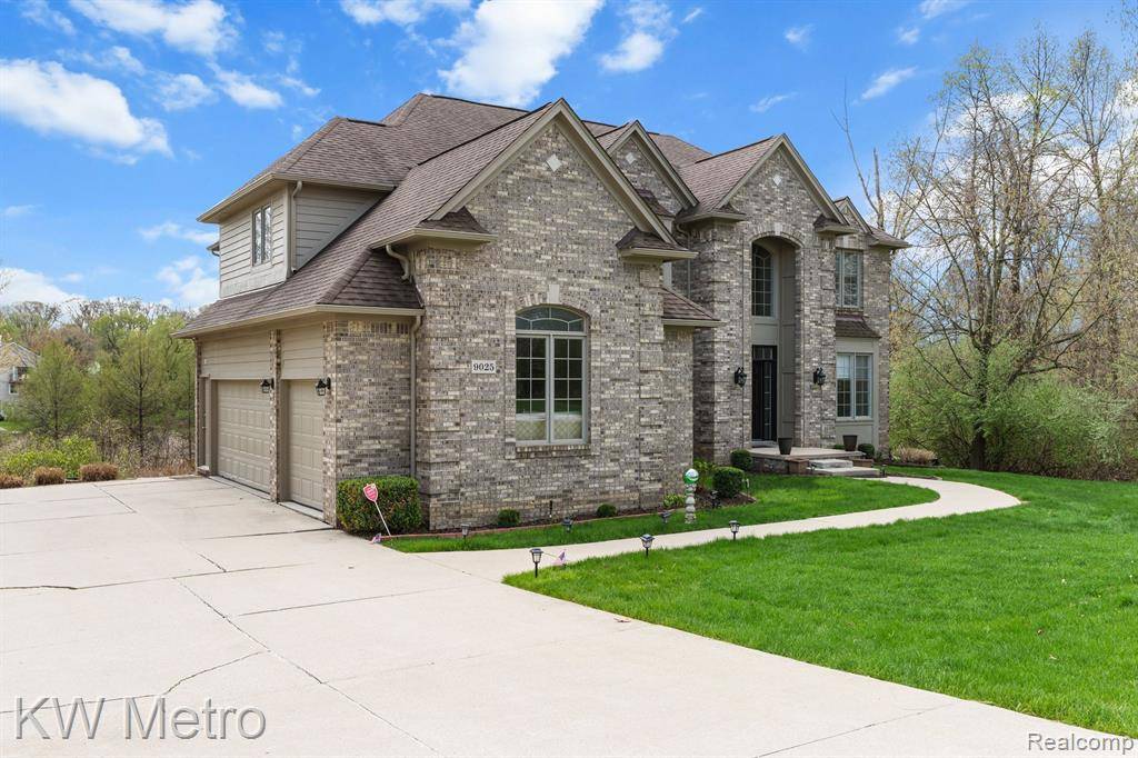 White Lake, MI 48386 4607,9025 HURON BLUFFS Drive