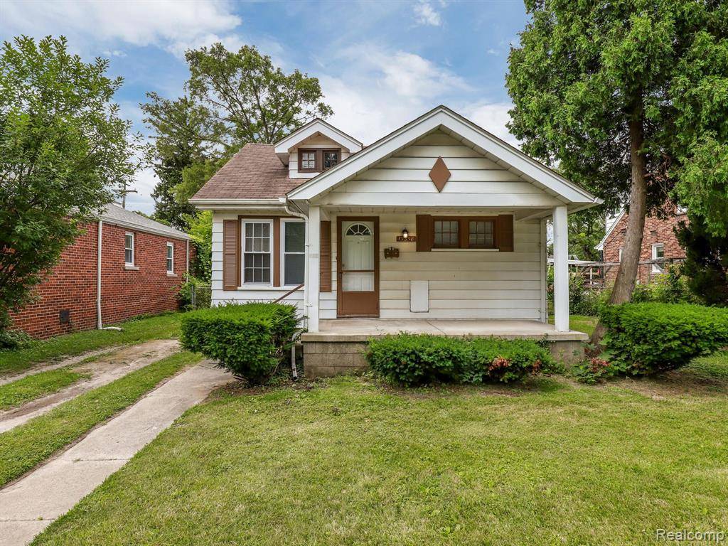 Eastpointe, MI 48021 1508,15358 CHARLES R Avenue