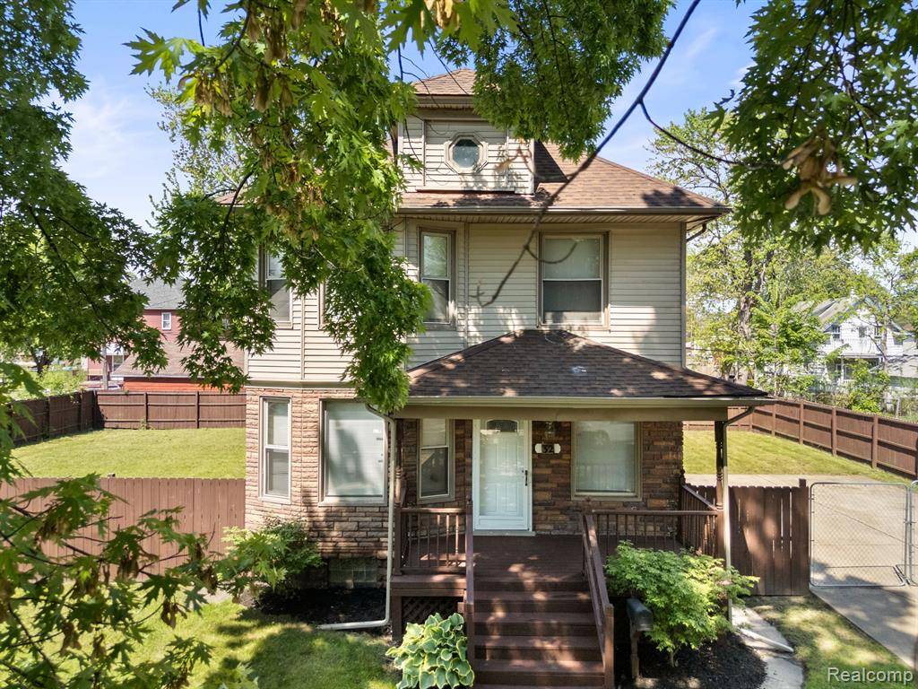 River Rouge, MI 48218 1347,32 LINDEN Street