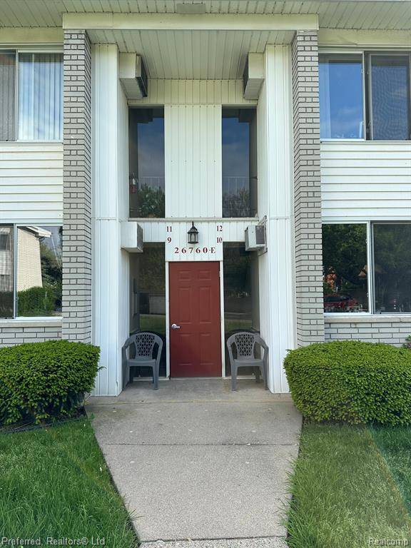 Redford, MI 48239 1933,26760 JOY Road