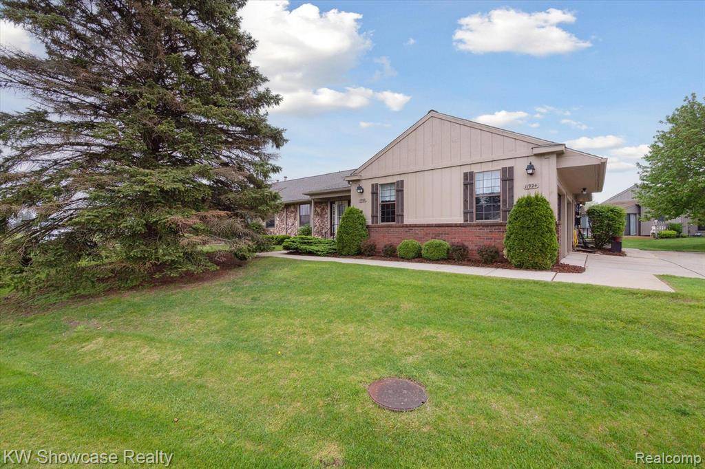 South Lyon, MI 48178,11928 Shenandoah