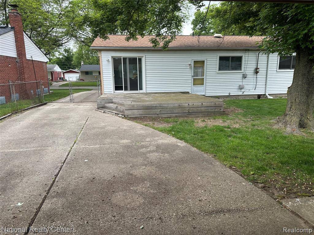 Livonia, MI 48150 3510,35951 Dover Street