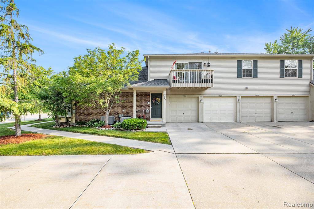 Holly, MI 48442 9529,4022 Stonebridge